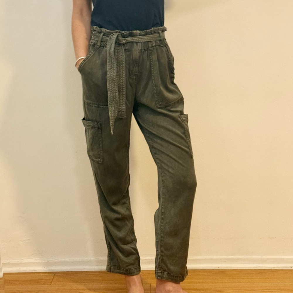 Womens Olive green casual Pants